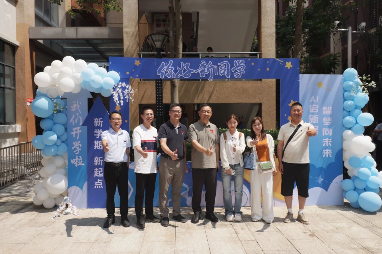 37cc2db12ecd6c55025c9e16cb27aa21.jpg